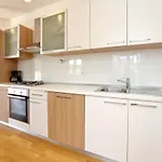 Topesa 1 Apartment