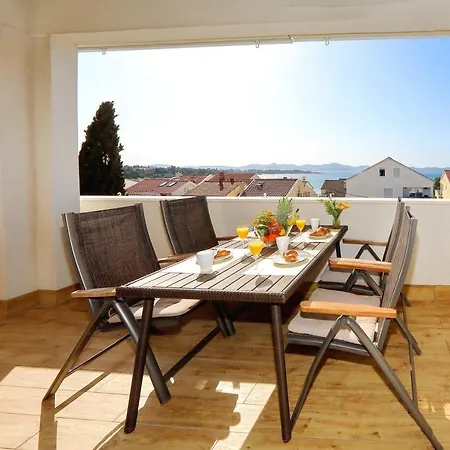 Topesa 1 Apartment