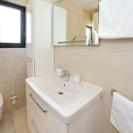 Topesa 1 Apartment